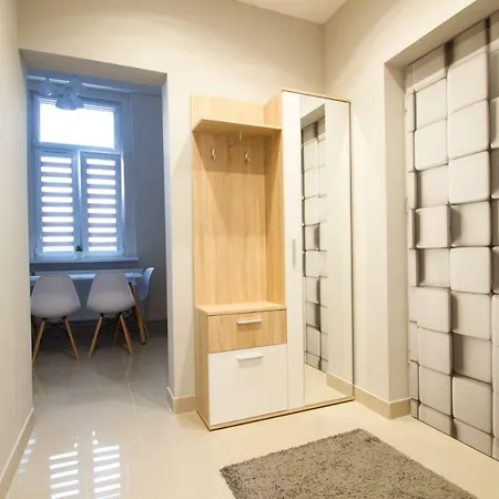 Wolnosci 21 Jelenia Góra